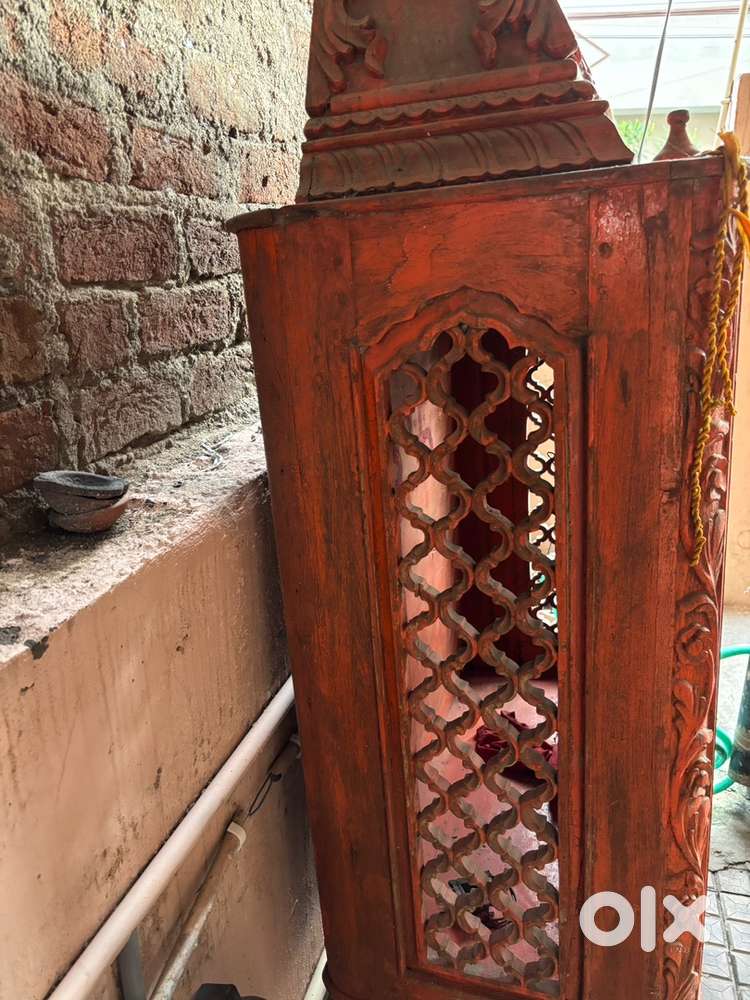 Wooden pooja room high quality 50kg