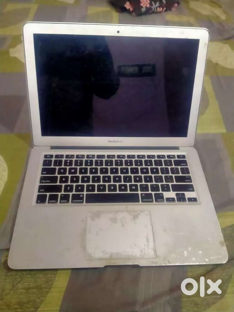Mac book air 2014 model