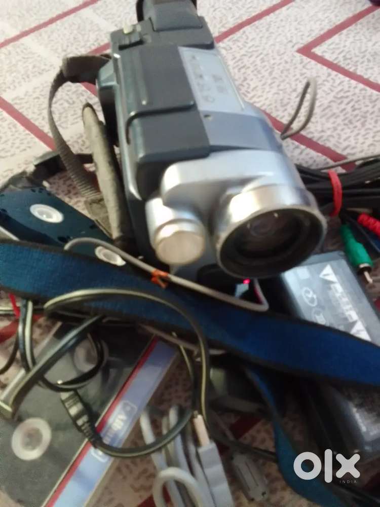 Sony dcr 145 D8 camcorder