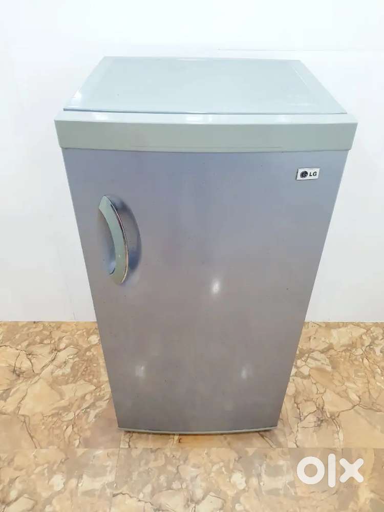 LG single door refrigerator in good working condition