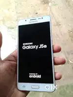 Samsung galaxy j5