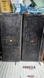 Dj top 15 inchi 400 watt per speaker 1600 watt amplifair