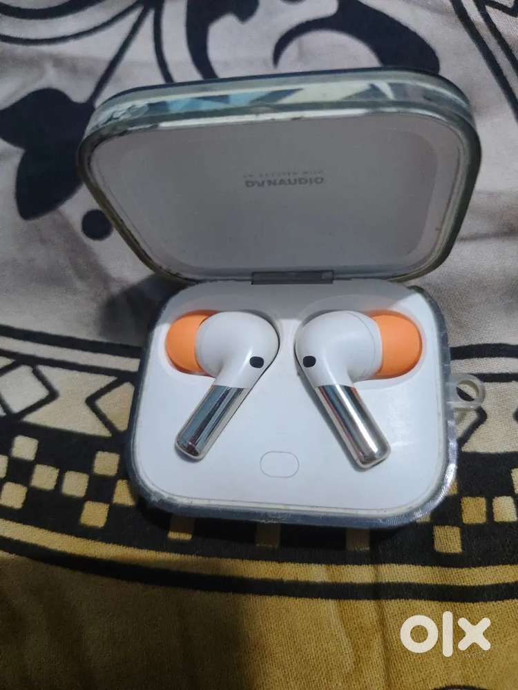 OnePlus buds pro 2R Earbuds