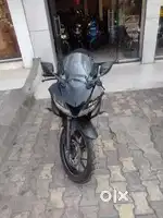 YAMAHA R15 V3