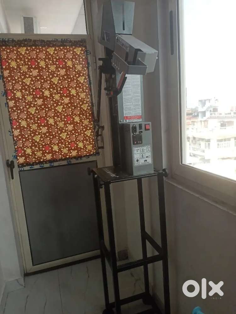 Cricket Bowling Machine