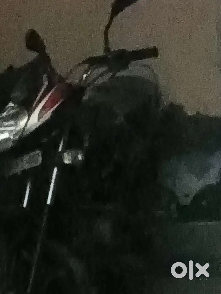 Bajaj Discover 100cc self start bike