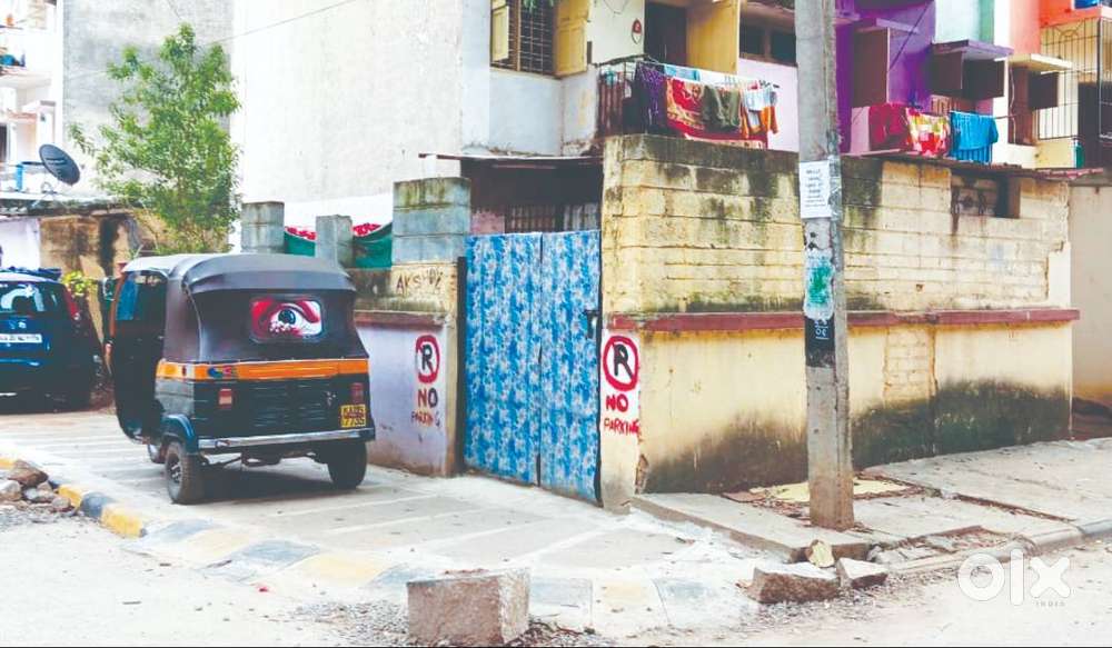 BDA QTRS HOUSE FOR SALE