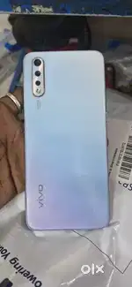Vivo s1 
4gb ram 
128 rom
2years old