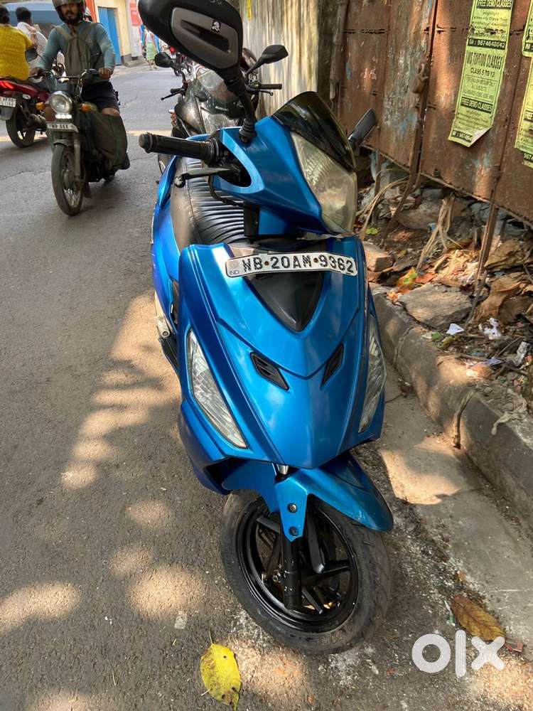 Maestro Edge 110 (2015) in good running condition for sale this Diwali