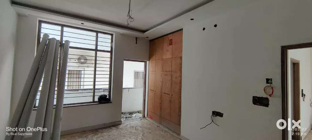 Real Estate job 2 female receptionist, 2 female personal secractary