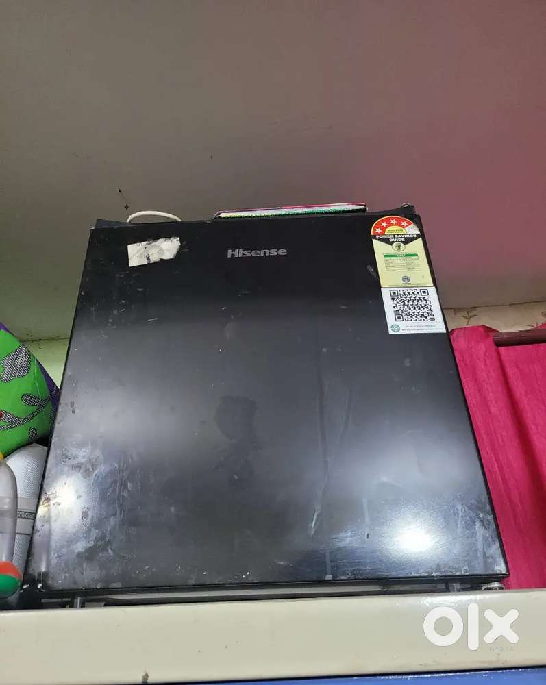 Mini fridge his Hisense