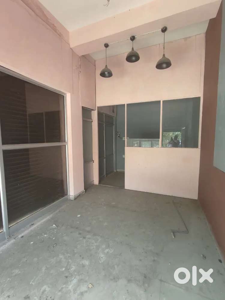 220 SQFT ground floor shop for rent in Main vidhyadhar Nagar jaipur.