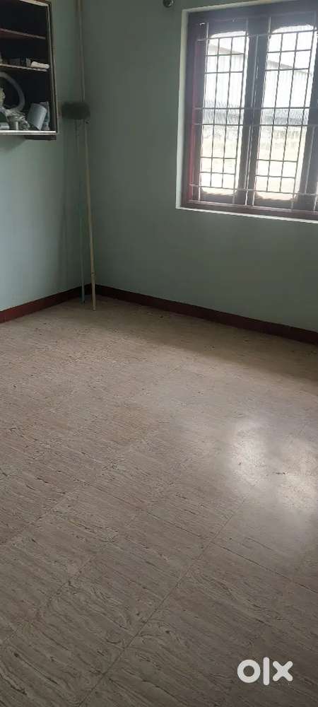 House for rent 15k ground floor also for Office Space 20k . 1500 sqft