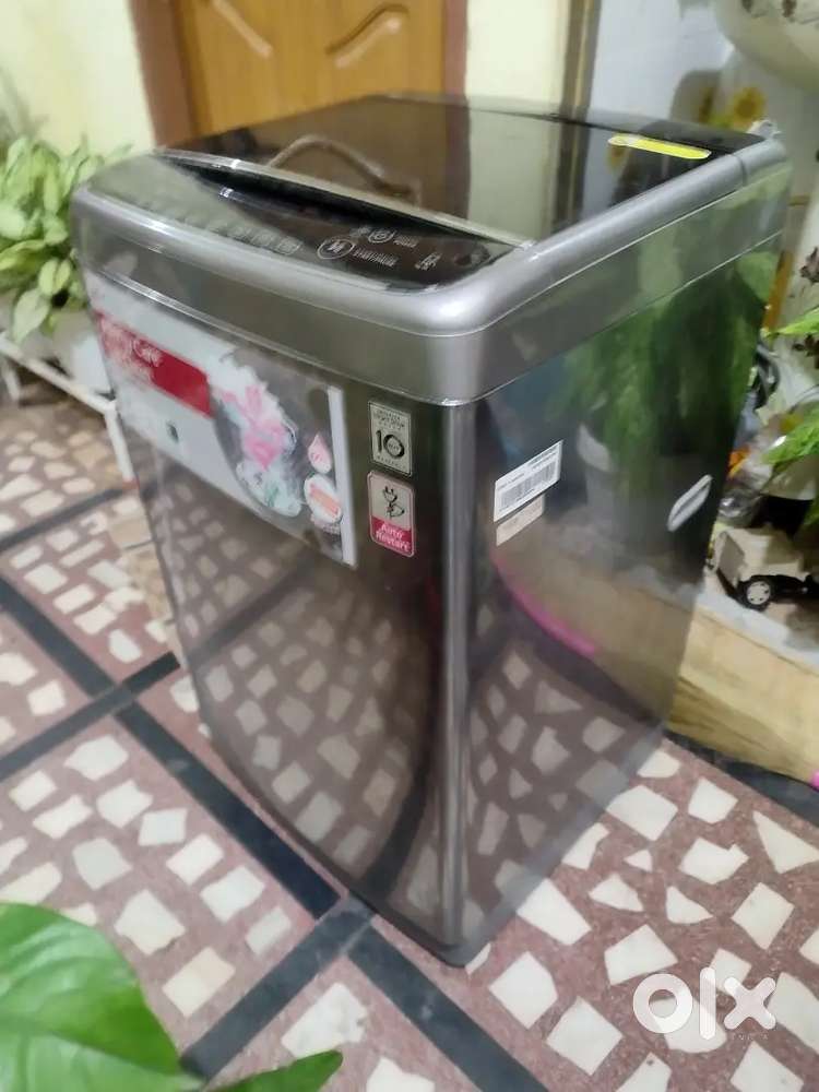 Only The months used LG 10.kgs.top load washing machine rs.19500 only