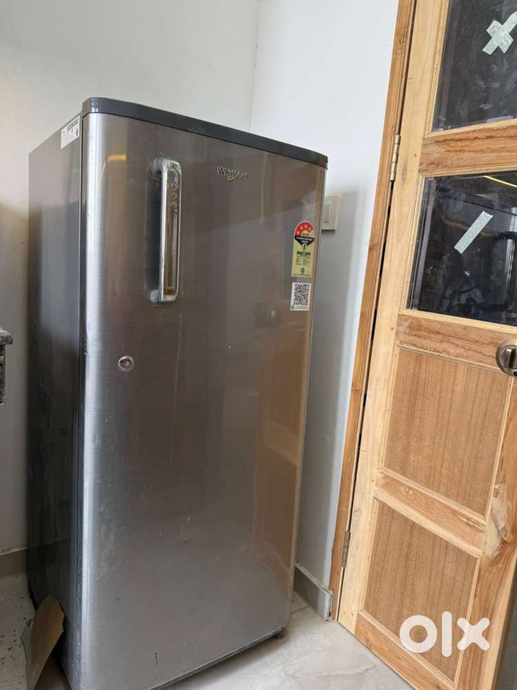 Whirlpool fridge 194 L