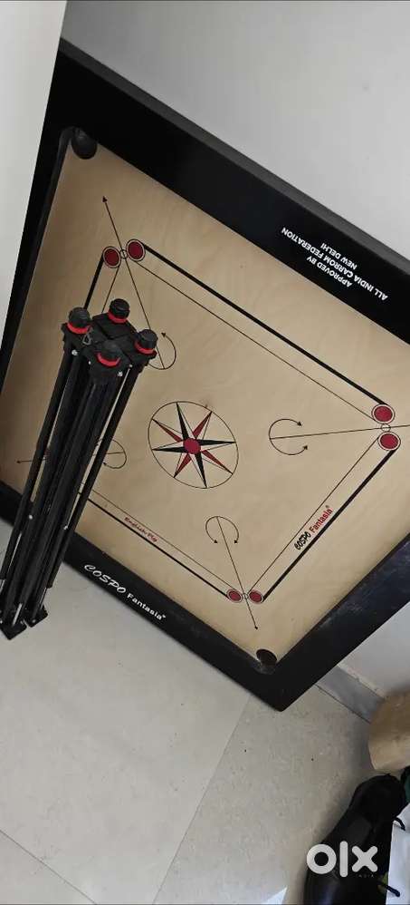 Champion carrom board