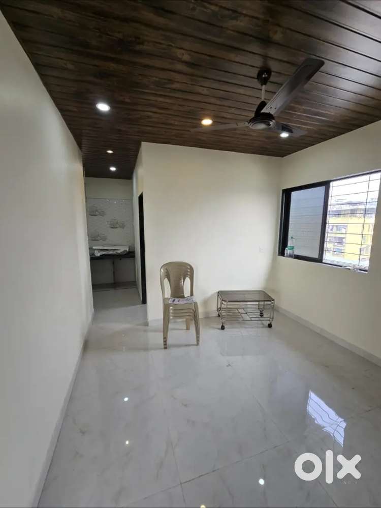 1 Bhk flat available for rent near Nerul Railway Station
