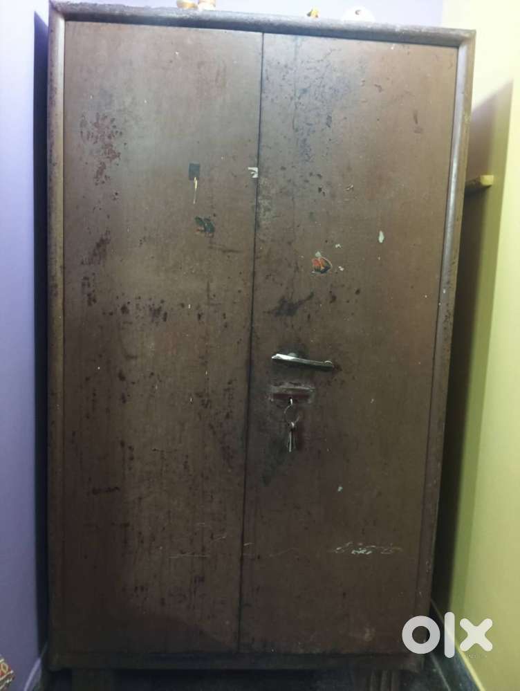 Sturdy Brown Metal Wardrobe with Lock – Ideal for Home, Office