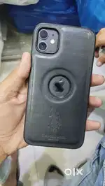 iPhone 11, 128gb not work face id with charger box rs 14000
