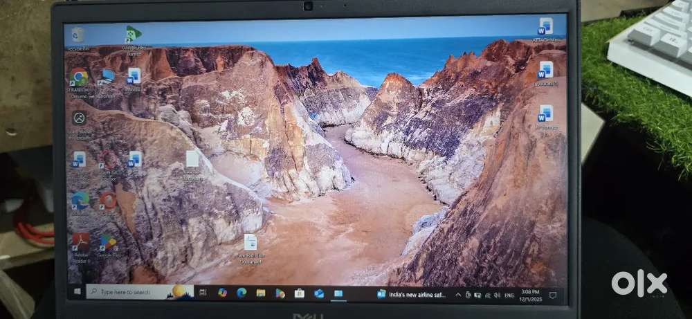 Dell latitude 3410 with 1 year warranty include charger and bag