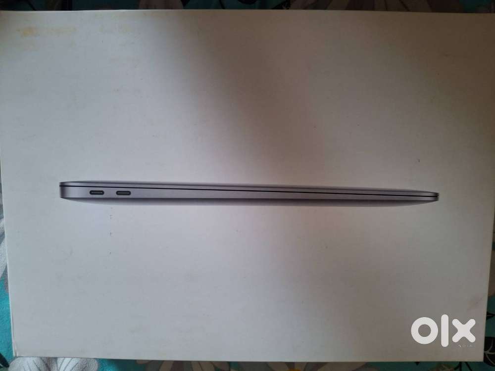 Flawless Like-New Laptop  Barely Used  Full Box & Original Bill