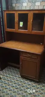 Showcase table