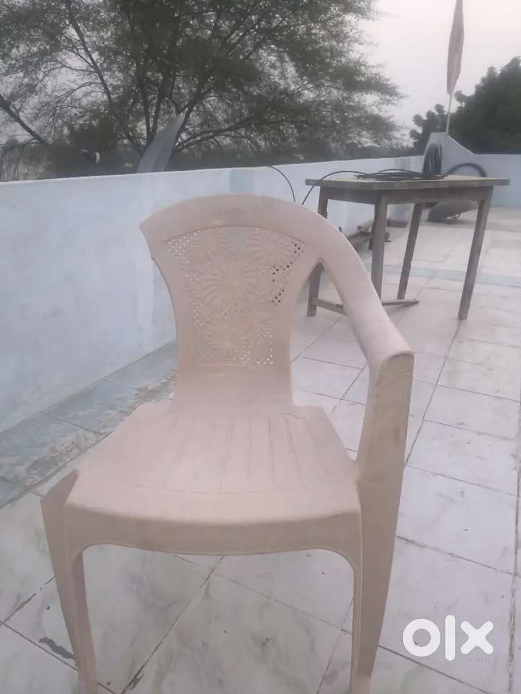 Plastic Chair