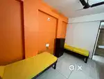 Fully furnished boys pg at fatehgunj near Indian old petrol pump