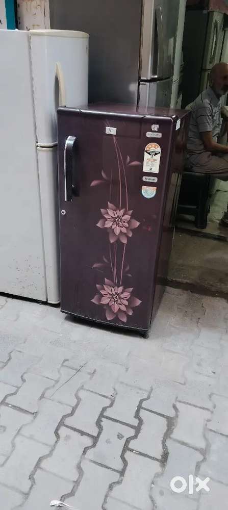 Single door fridge proper working condition