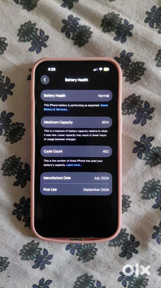 IPhone 15 pink colour