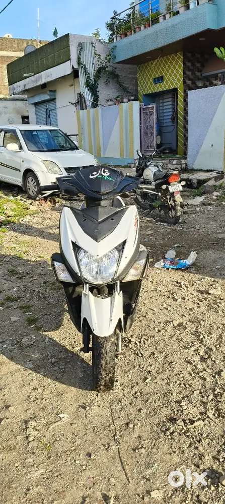 Yamaha Ray zr