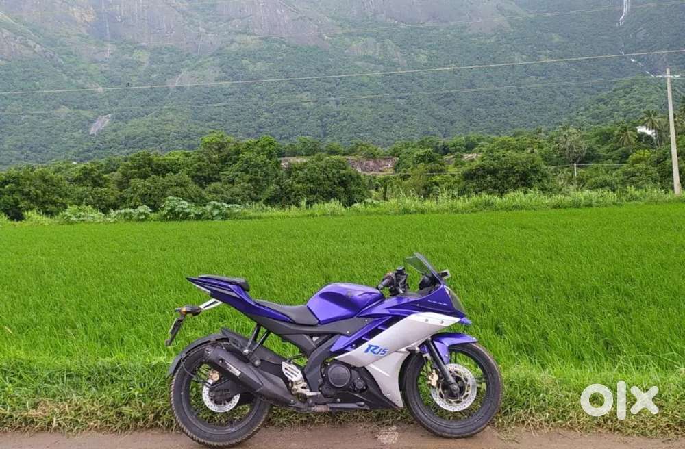 Yamaha R15 V2 - Excellent condition Well Maintained