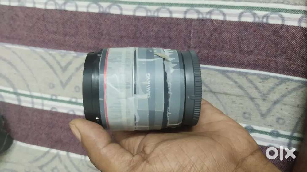 Samyang 35 1.8 lens 5 to 6 time use all most new condition