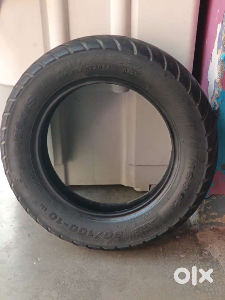 Scooter tubeless tire old