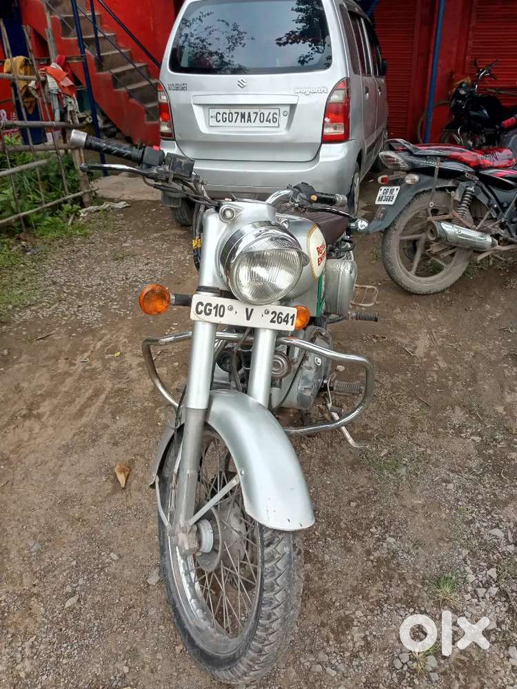 Best condition emergency sale no work in bike back seat is available