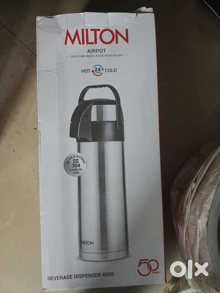 4.5 litre Thermos, 3 tray, 1 kettle, 1 commercial stove, 1 patila