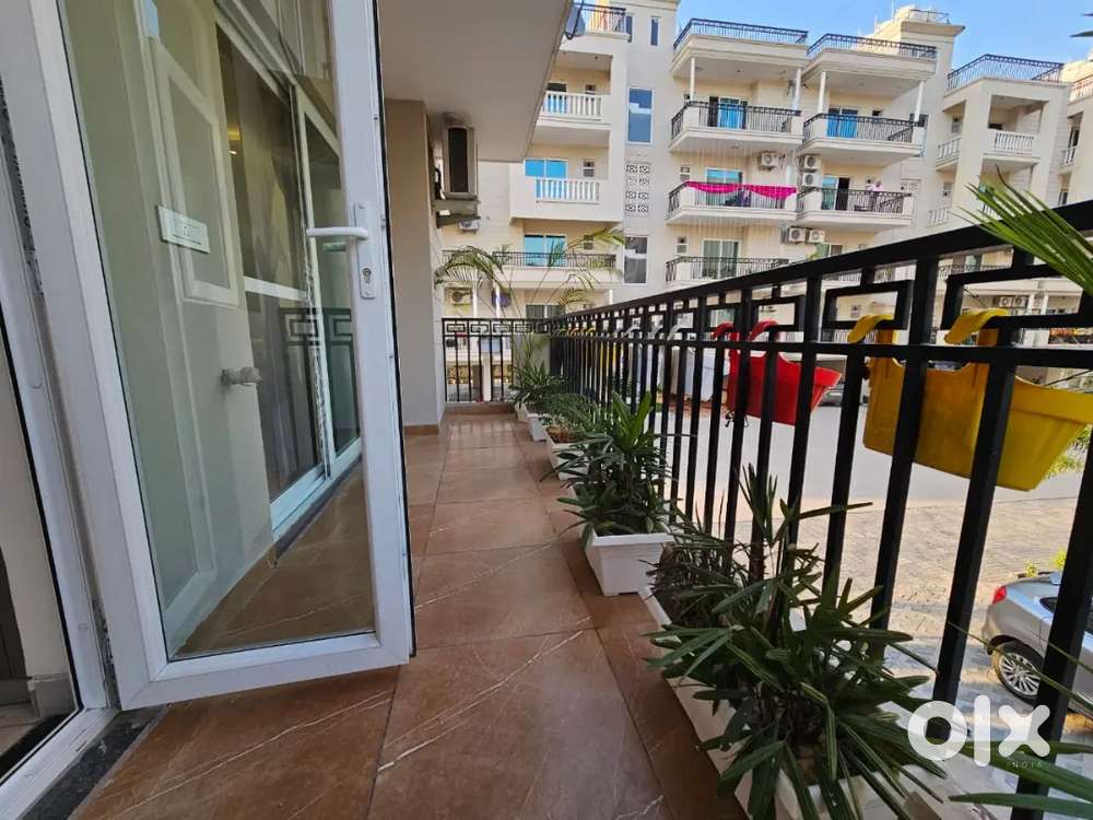 Navigating the market, delivering the result 3 bhk flat available
