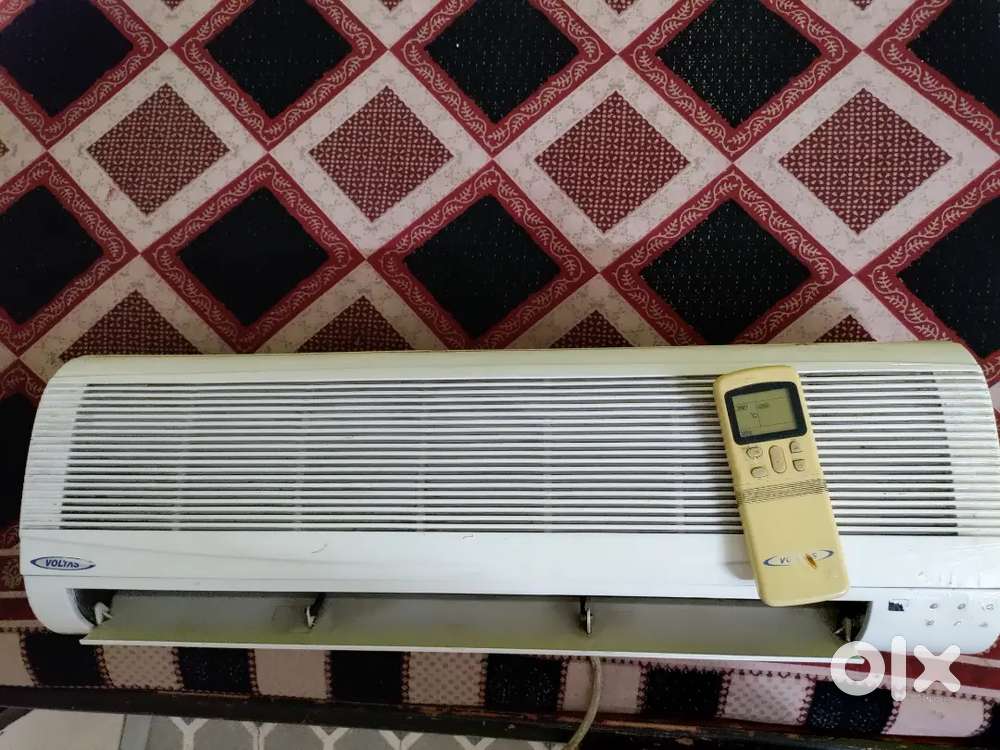 Voltas 1 ton air conditioner working condition me ha gas nahi ha
