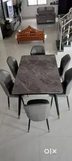 Dining table 6 seater