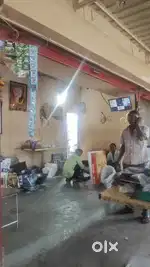 Dukan ke shetter bechna hai