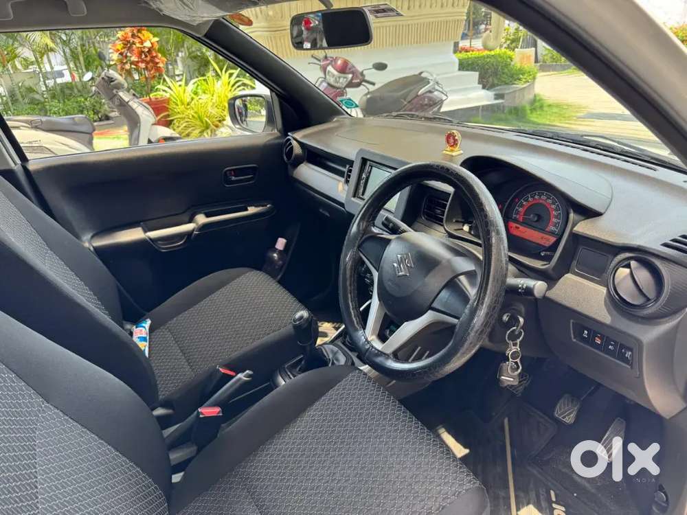 Red taxi driver Coimbatore