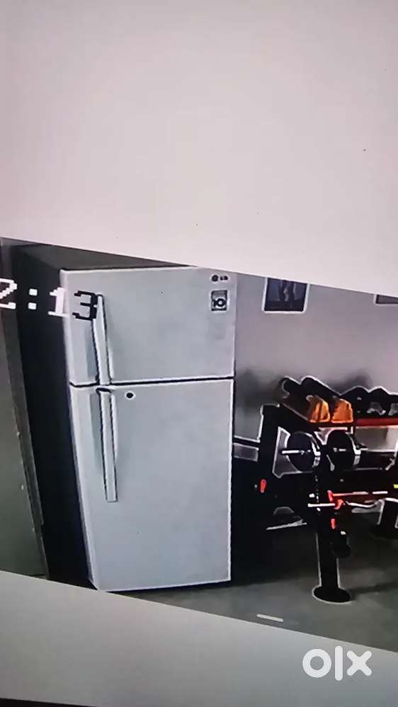 Double door lg freeze white color 8 Yr old