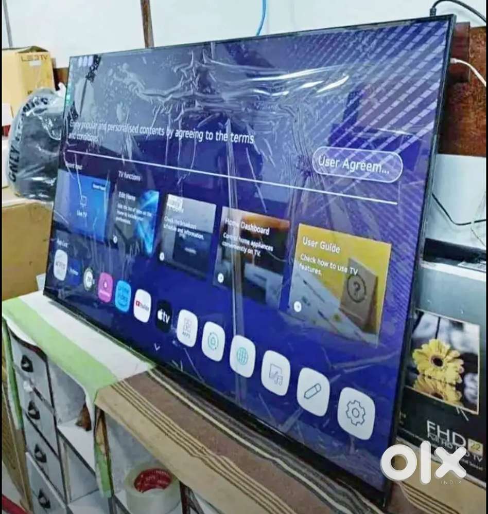 55 LG CERTIFIED WEBOS SMART QLED TV TOP MODEL 2GB/16GB