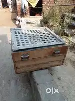 टीला कुल्फी बॉक्स