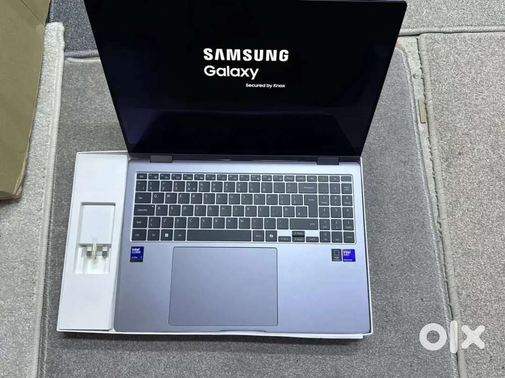 Samsung Galaxy Book5 Pro 360 16 120Hz 3K AMOLED Core Ultra 7 512GB