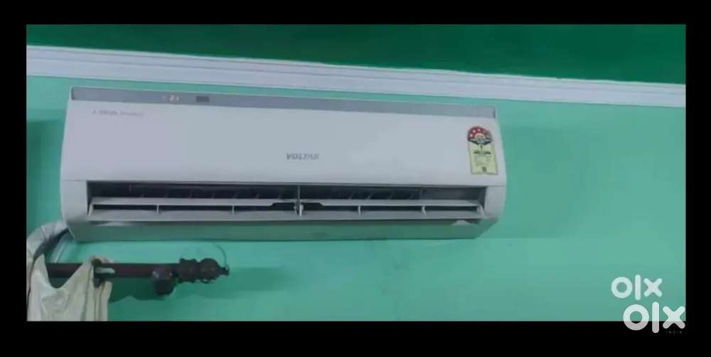 Split AC Voltas