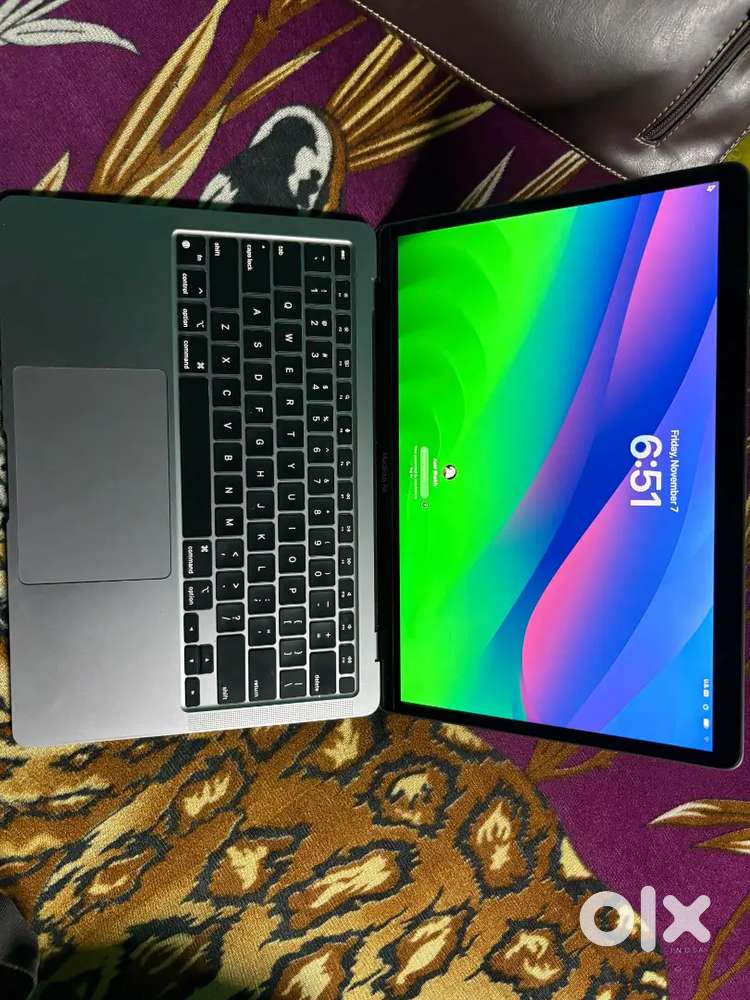 Apple MacBook Air M1