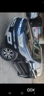 FORD ENDEAVOUR 
SUNROOF 

V.V.ViP number
TOP END model 4X4 DIESEL AUTO