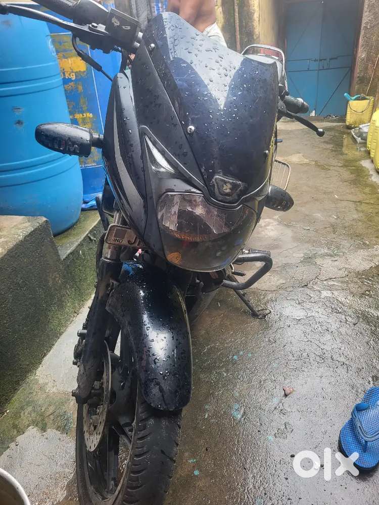 Pulsar 150