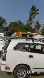 Innova 6+1  taxi service vazhakulam